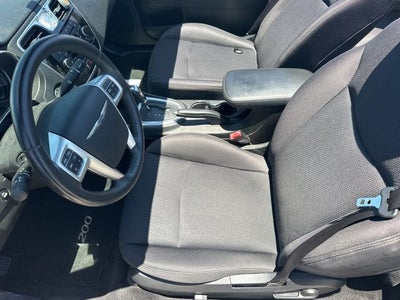 2013 Chrysler 200 Touring