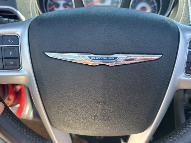 2013 Chrysler 200 Touring