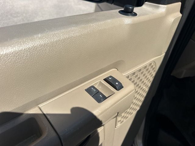 2012 Ford E-350SD XLT