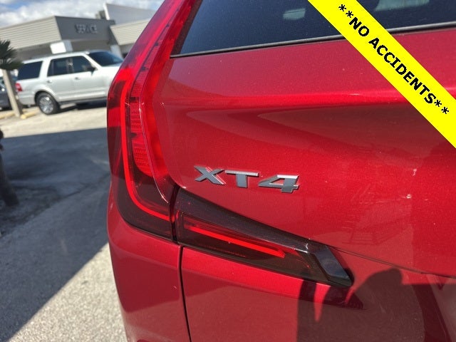 2020 Cadillac XT4 Premium Luxury