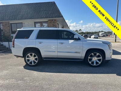 2016 Cadillac Escalade Luxury