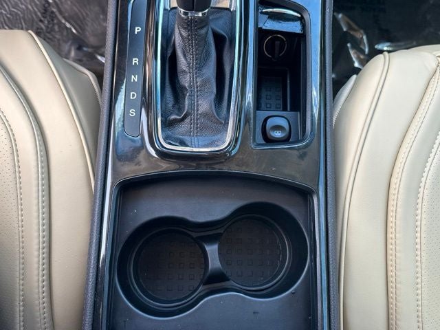 2015 Lincoln MKS Base