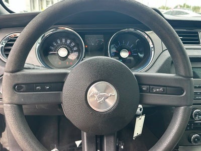 2012 Ford Mustang V6