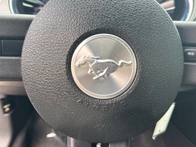 2012 Ford Mustang V6