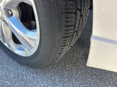 2012 Ford Fusion SE 23/33 City/Highway MPG