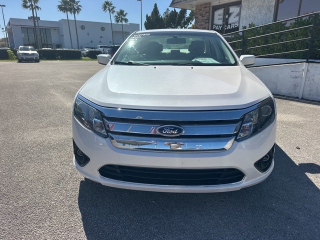 2012 Ford Fusion SE 23/33 City/Highway MPG