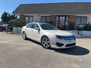2012 Ford Fusion SE 23/33 City/Highway MPG