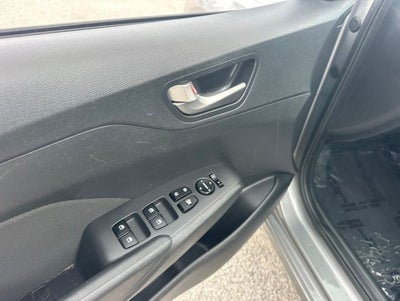 2022 Hyundai Accent SE
