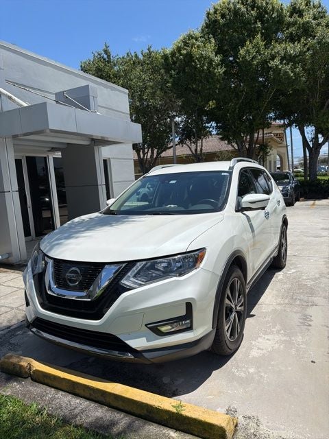 2017 Nissan Rogue SL