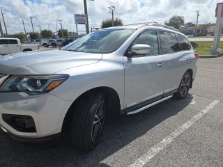 2019 Nissan Pathfinder Platinum