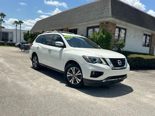 2018 Nissan Pathfinder SV