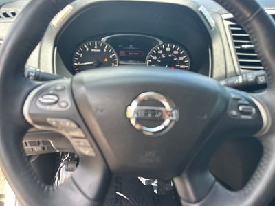 2018 Nissan Pathfinder SV
