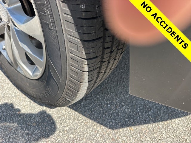 2019 Hyundai Santa Fe SE Carfax.. CLEAN