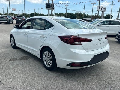 2020 Hyundai Elantra SE