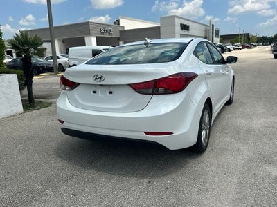 2016 Hyundai Elantra SE