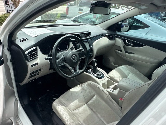 2017 Nissan Rogue Sport SL