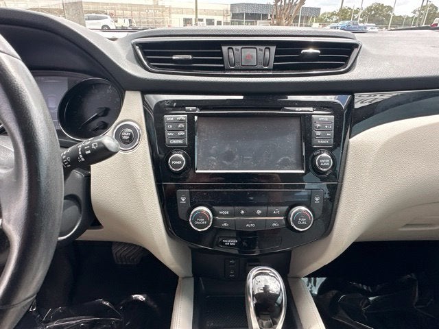 2017 Nissan Rogue Sport SL