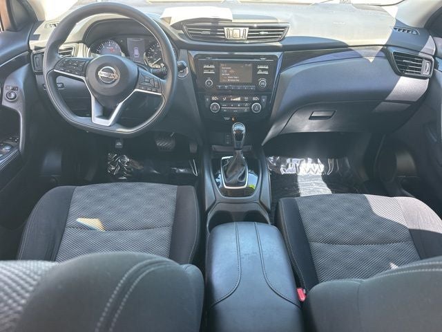 2017 Nissan Rogue Sport SV
