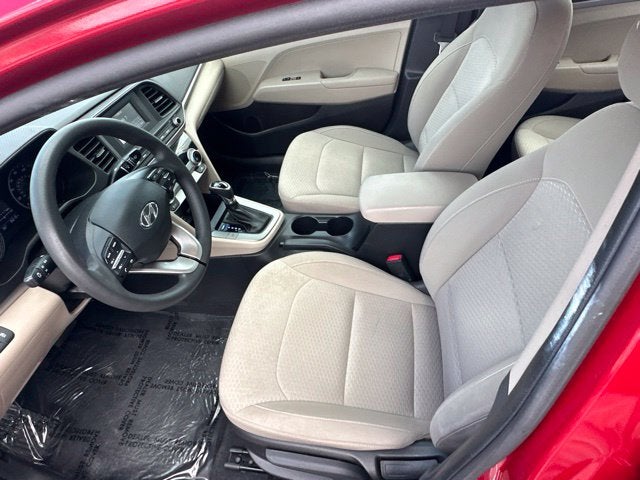 2019 Hyundai Elantra SE