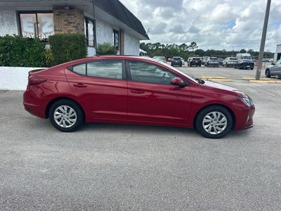 2019 Hyundai Elantra SE