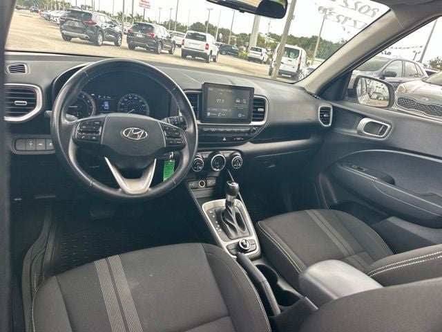 2022 Hyundai Venue SEL