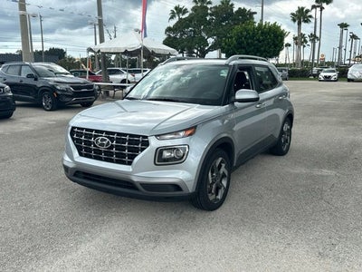 2022 Hyundai Venue SEL