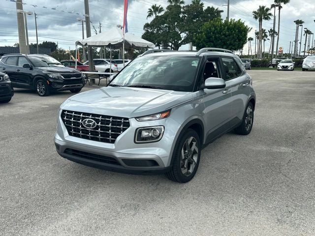 2022 Hyundai Venue SEL