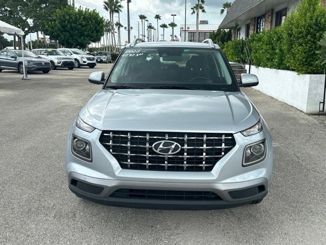 2022 Hyundai Venue SEL